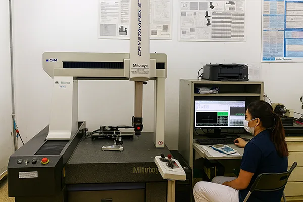 Flexible Arm manufacturing and quality inspection for custom metal components